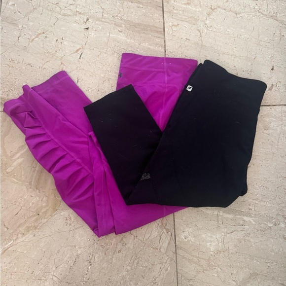 Fabletics & under armour Set of 2 Black and Purple Leggings size large - Picture 1 of 2